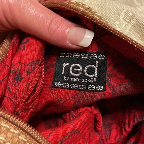 Ecko crossbody with painted rock detailing and red interior - Picture 5 of 13